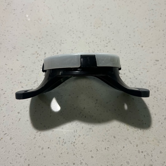 3/$10 🏷️ Apple Slicer and Corer - Picture 2 of 3